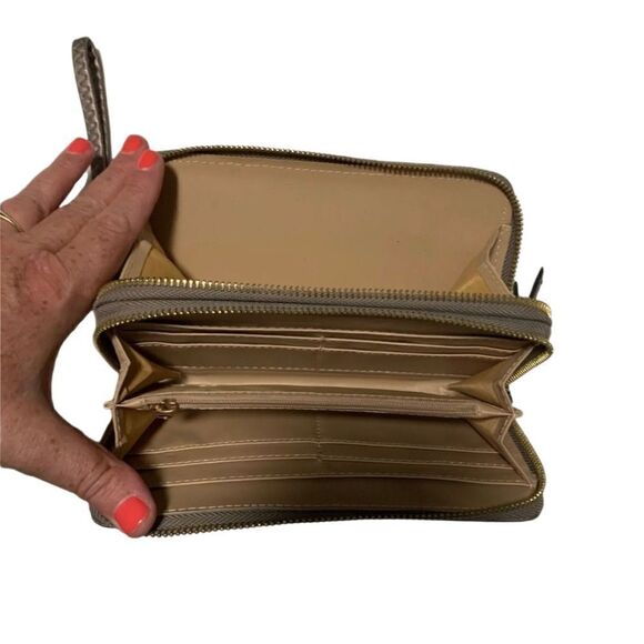 Bronze Vegan Leather Zippered Wallet - Picture 4 of 5